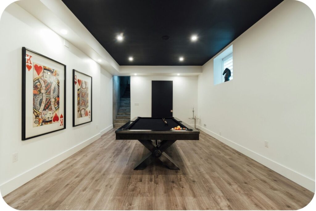 A fully furnished vacation rental entertaining area designed for short-term leisure stays.